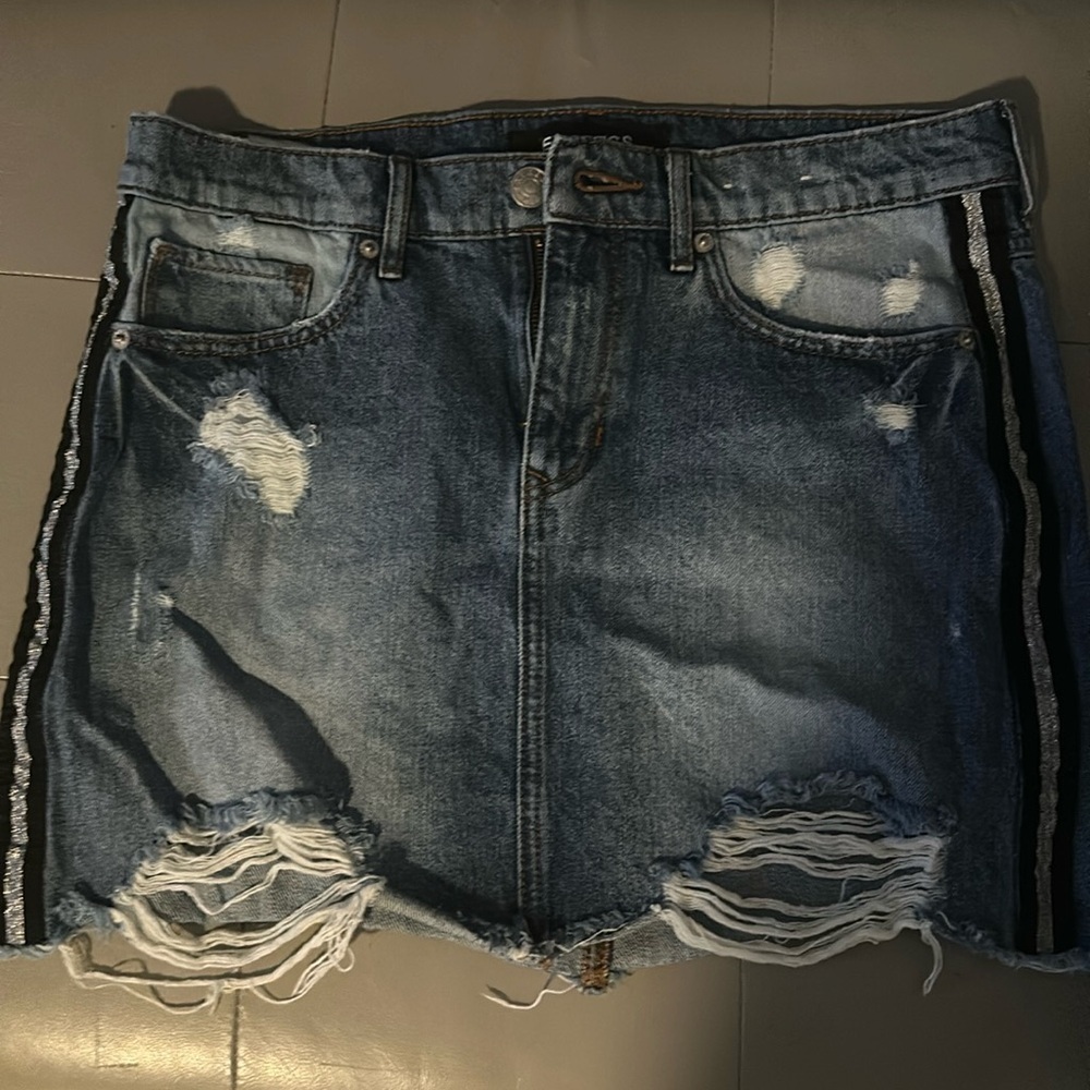 Express mid rise straight mini jean skirt size 6 100% cotton